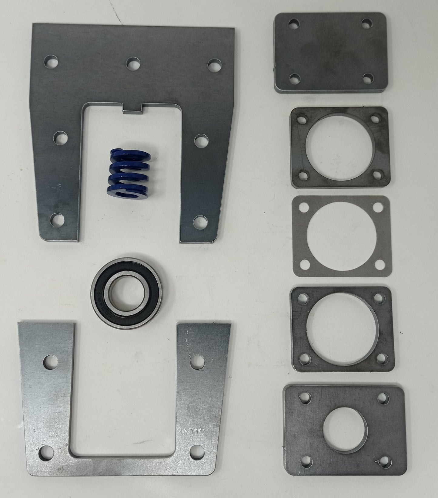 Medium Bolt on W Iron and Axle Box for 7¼" gauge