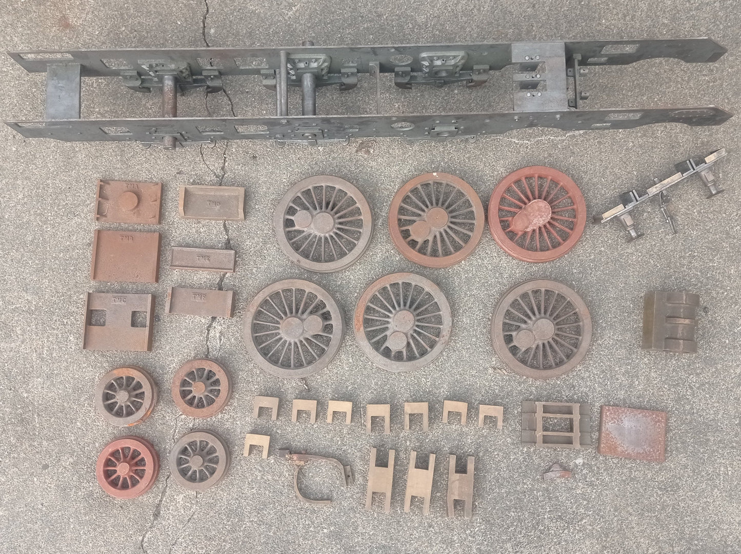 (Sold) 5" Gauge Torquay Manor Frames and Castings