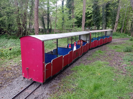 SOLD - 10¼” Gauge Pair of Semi-Enclosed Coaches