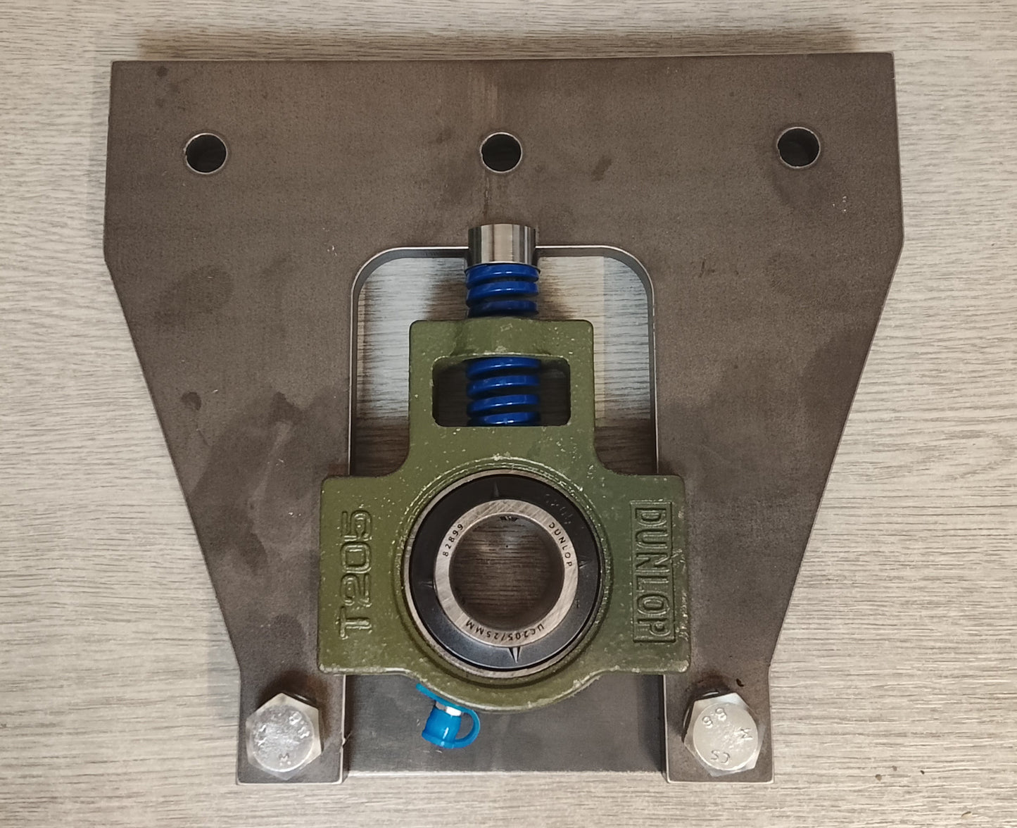 Large Bolt on W Iron for 7¼" or 10¼" gauge - with Bearing, Spring & Spring Locator