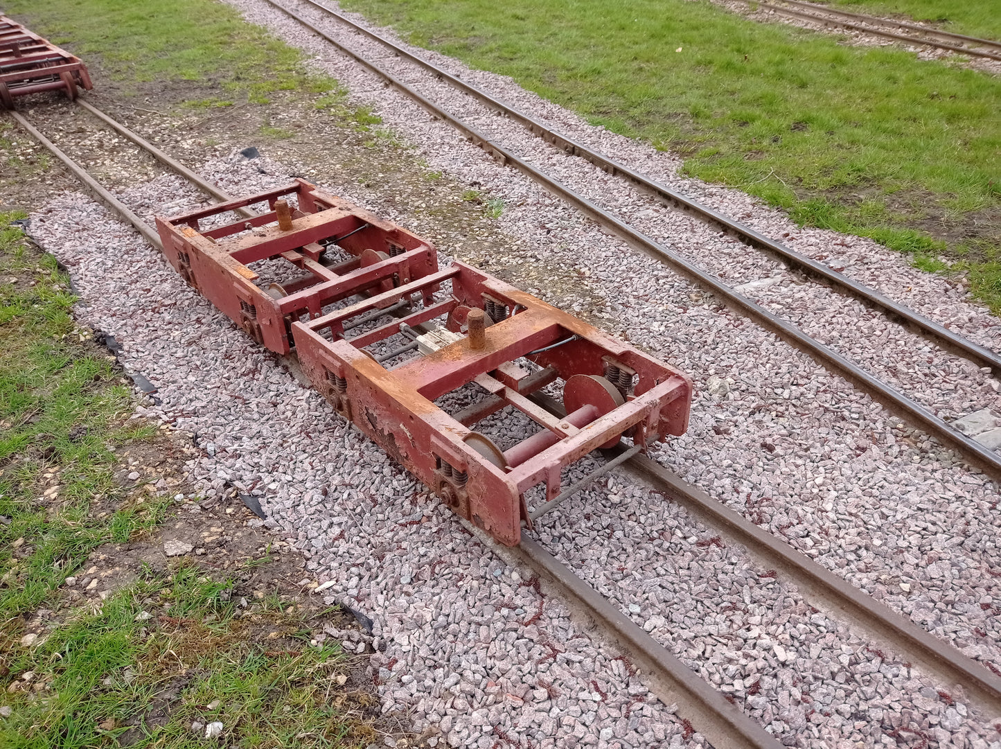 1403 - 2 x 10 1/4" Gauge Air Braked Bogies