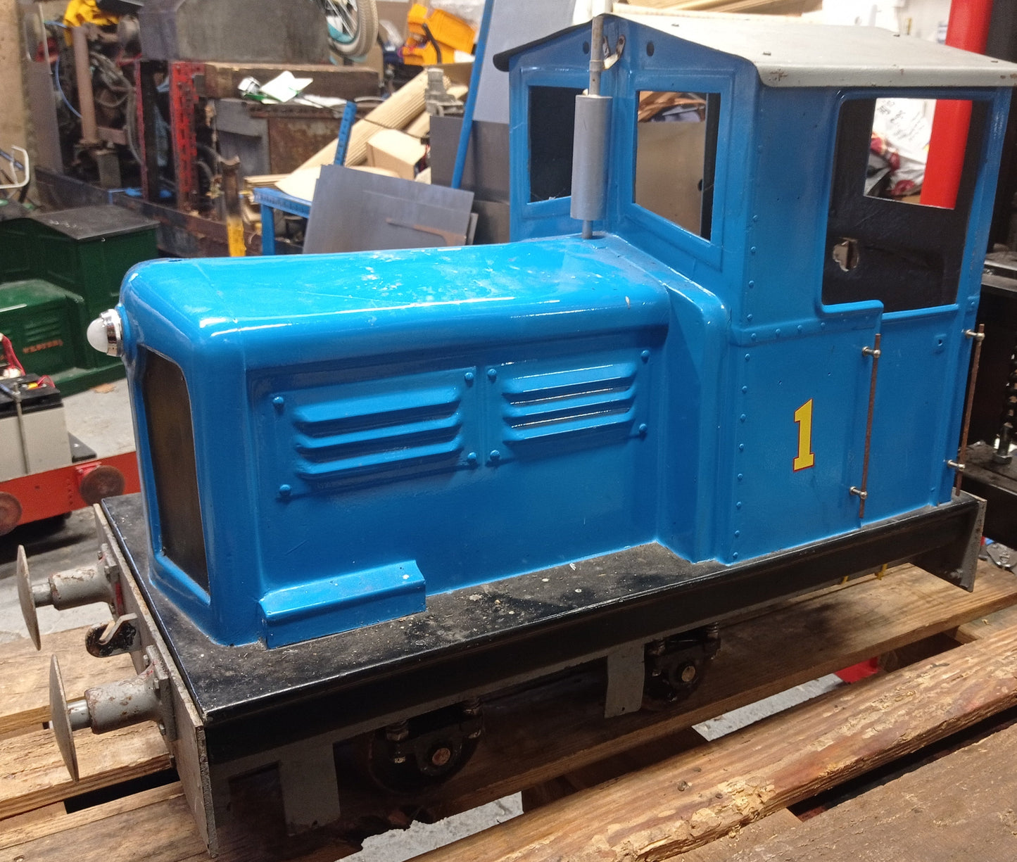1526 - 7¼" Gauge Simplicity II Battery Locomotive (Blue)