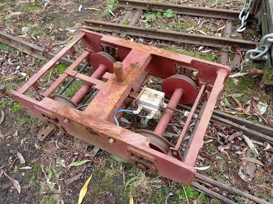 1403 - 2 x 10 1/4" Gauge Air Braked Bogies