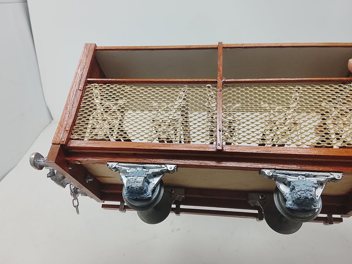 1652 - 45mm Gauge Vale of Rheidol Mesh Sided Coach