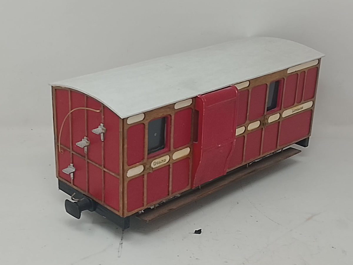 1637 - 45mm Gauge Brandbright 4 Wheel Luggage and Brake Coach