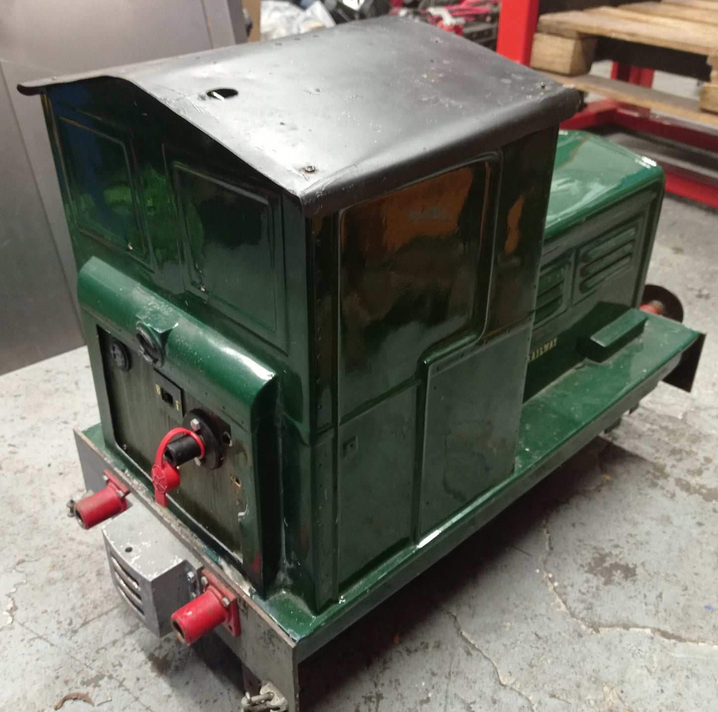 1528 - 7¼" Gauge Simplicity II Battery Locomotive (Green)