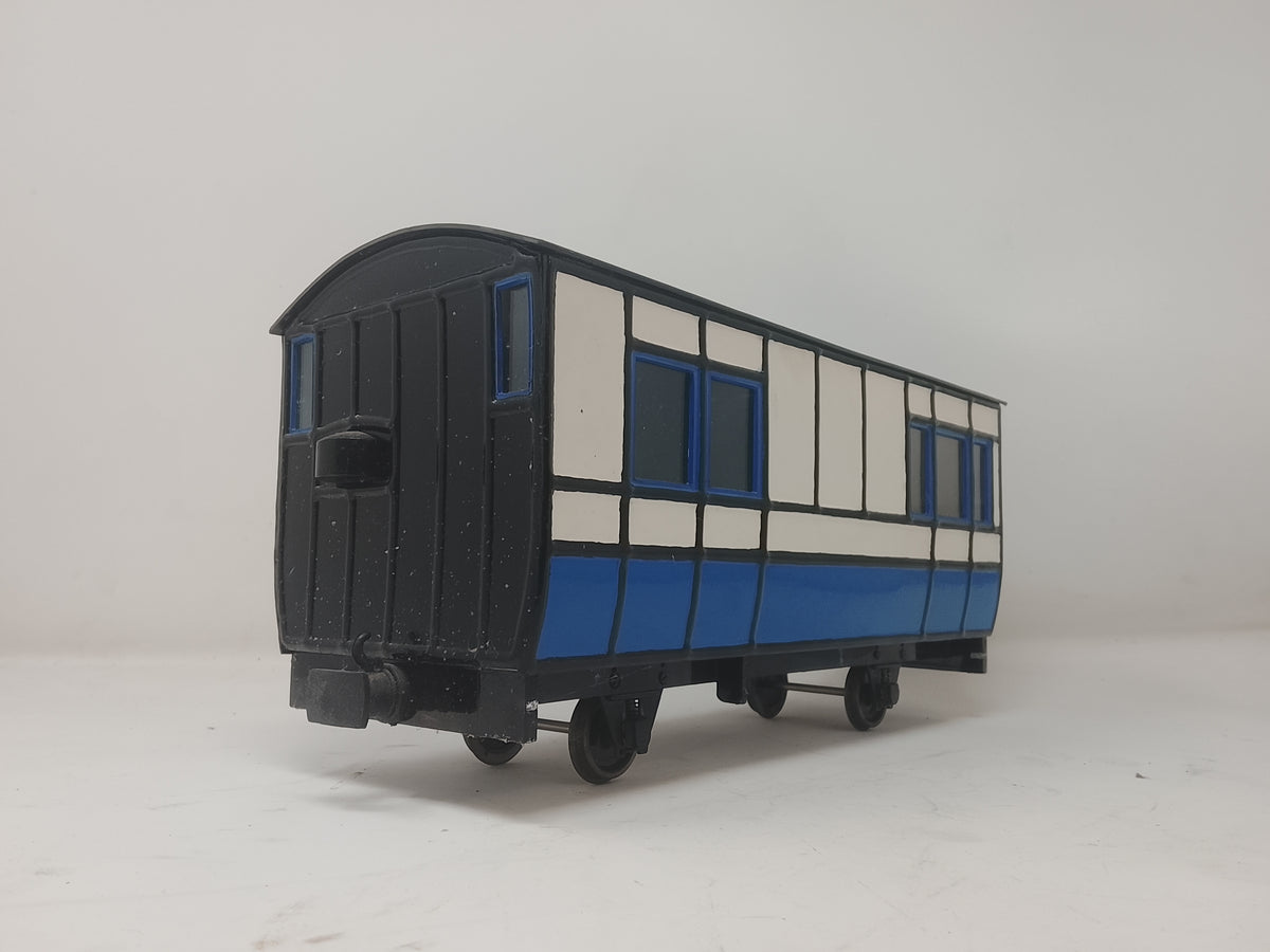 1584 - 45mm Gauge Blue & White Brake Coach