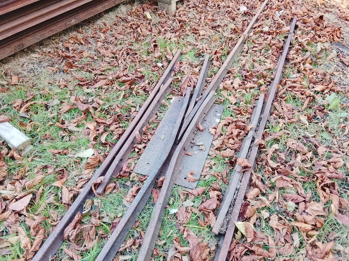 Pair of 10 1/4" Gauge Points