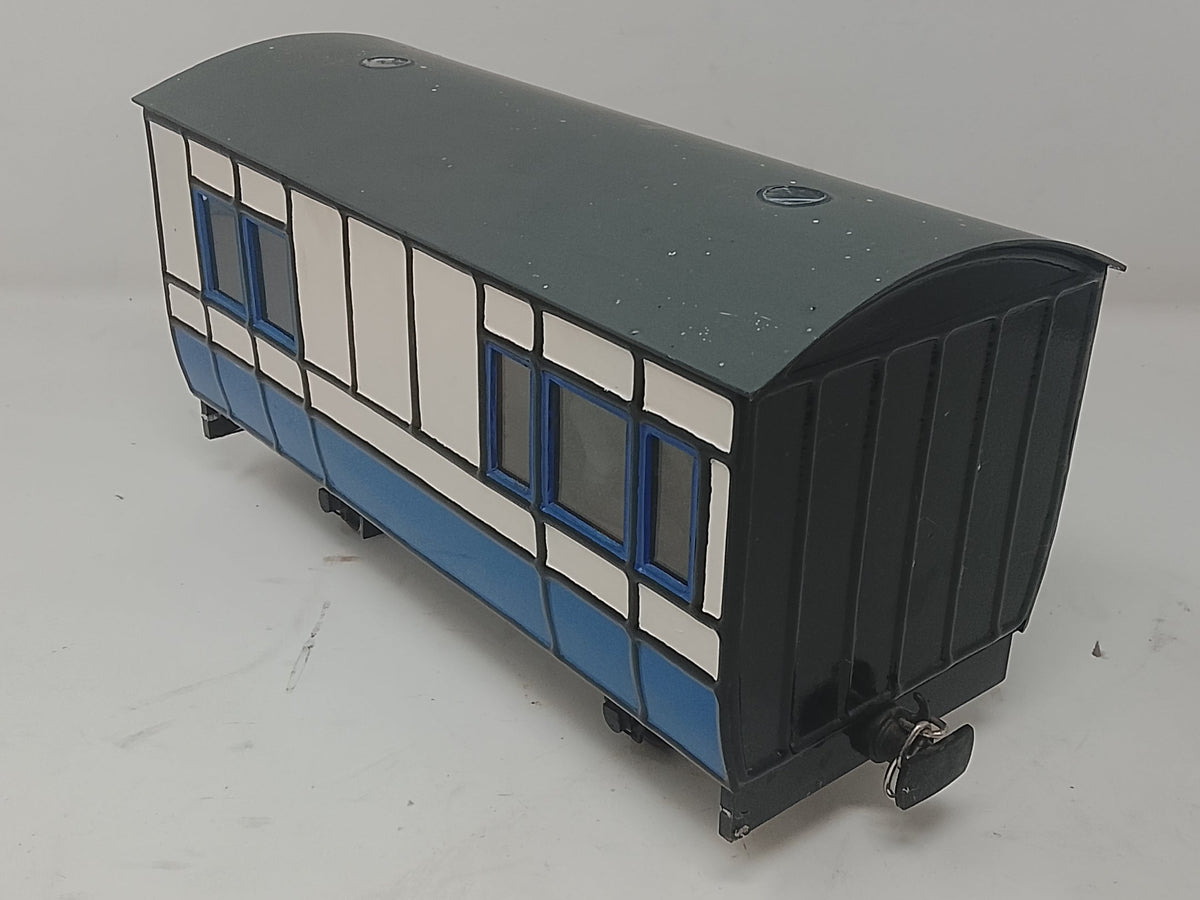 1584 - 45mm Gauge Blue & White Brake Coach