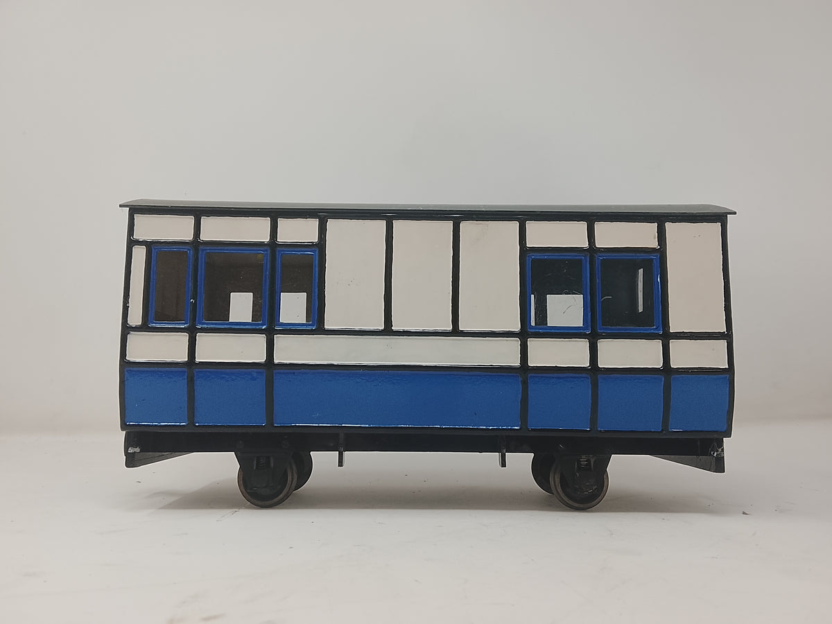 1584 - 45mm Gauge Blue & White Brake Coach