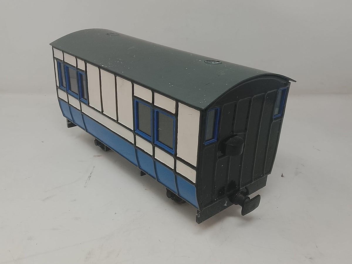 1584 - 45mm Gauge Blue & White Brake Coach