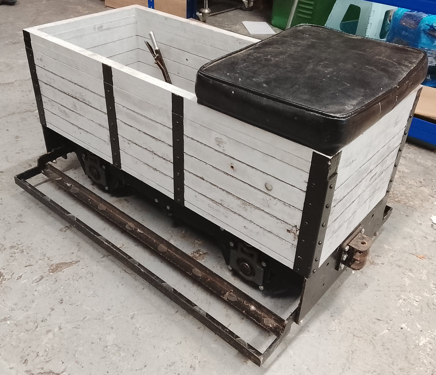 1529 - 7¼" Gauge Ride on Railways Driving Truck