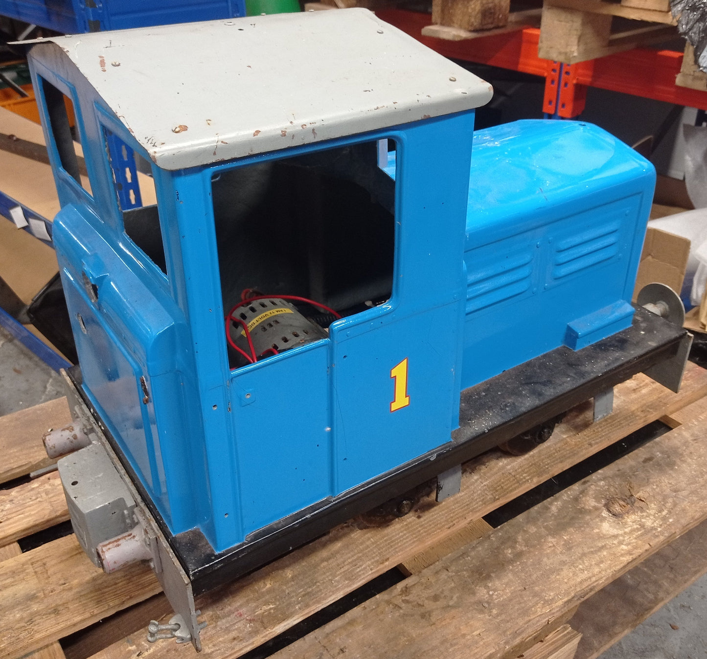 1526 - 7¼" Gauge Simplicity II Battery Locomotive (Blue)