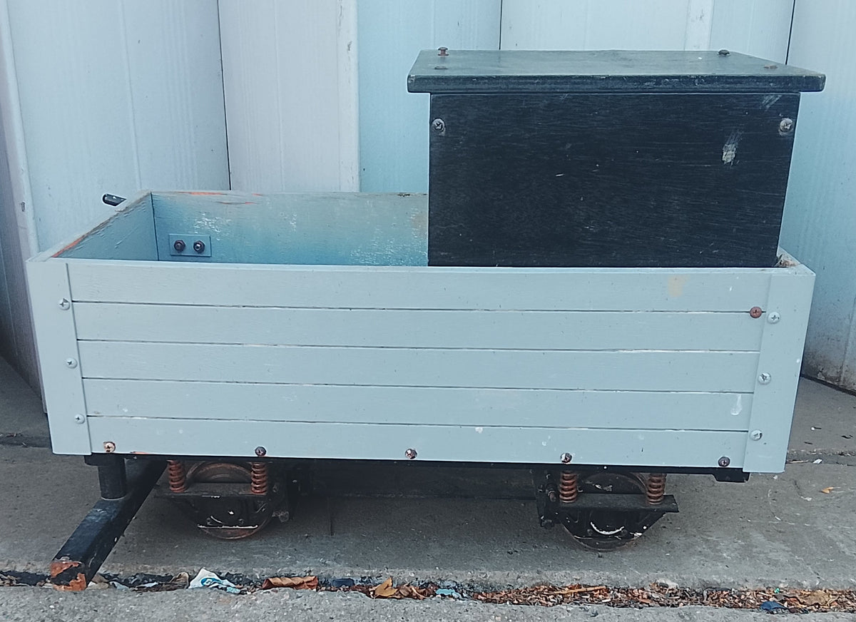 1560 - 5" Gauge Driving Truck