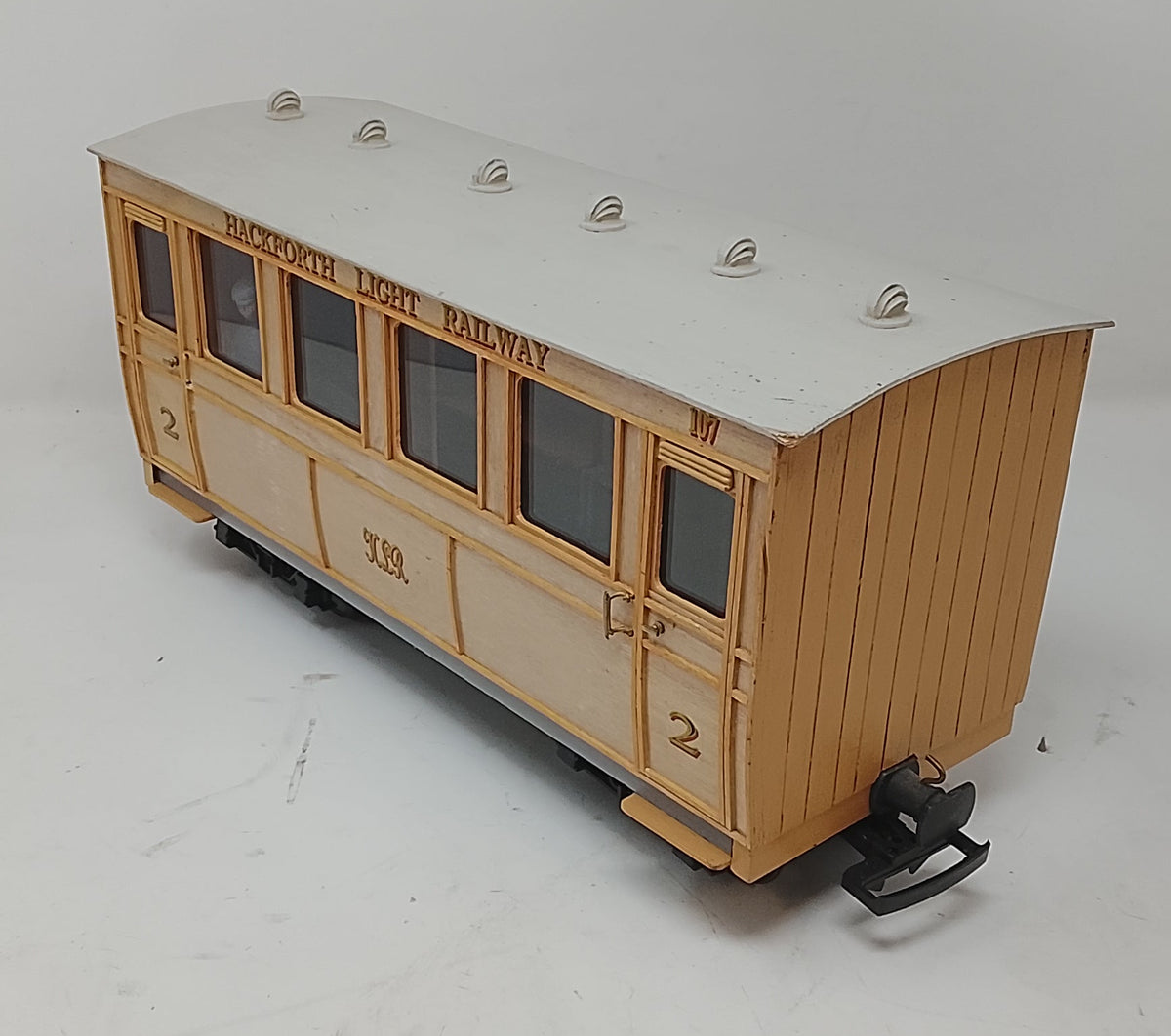 1572 - 45mm Gauge Saloon Coach No. 2