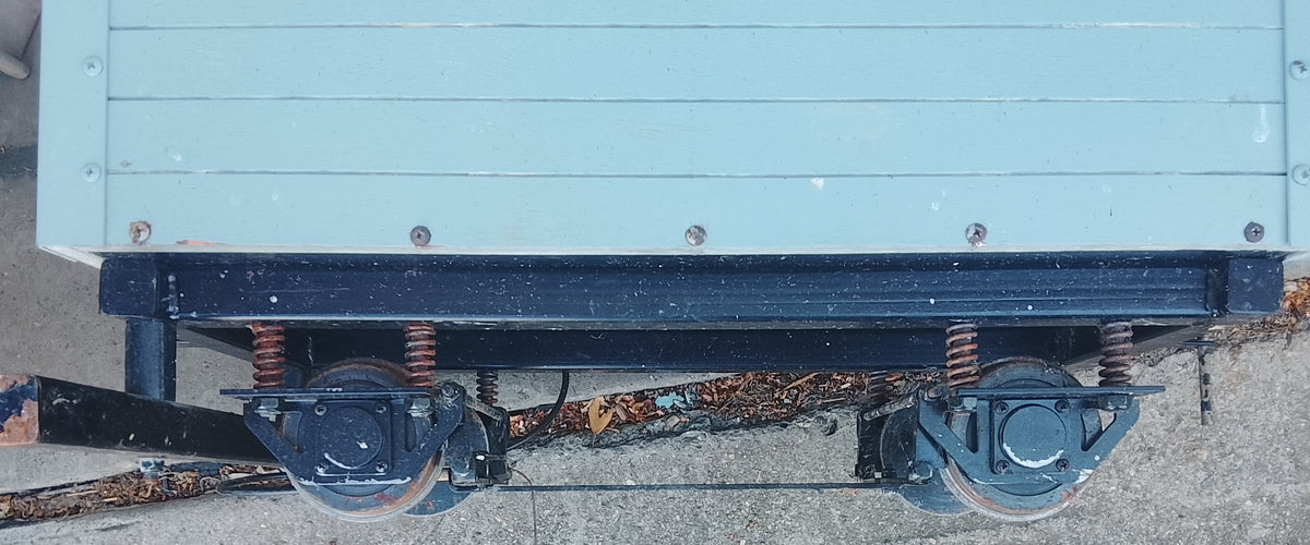 1560 - 5" Gauge Driving Truck