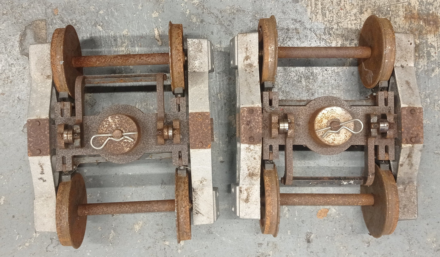1555 - Pair of 7¼" Gauge Bogies